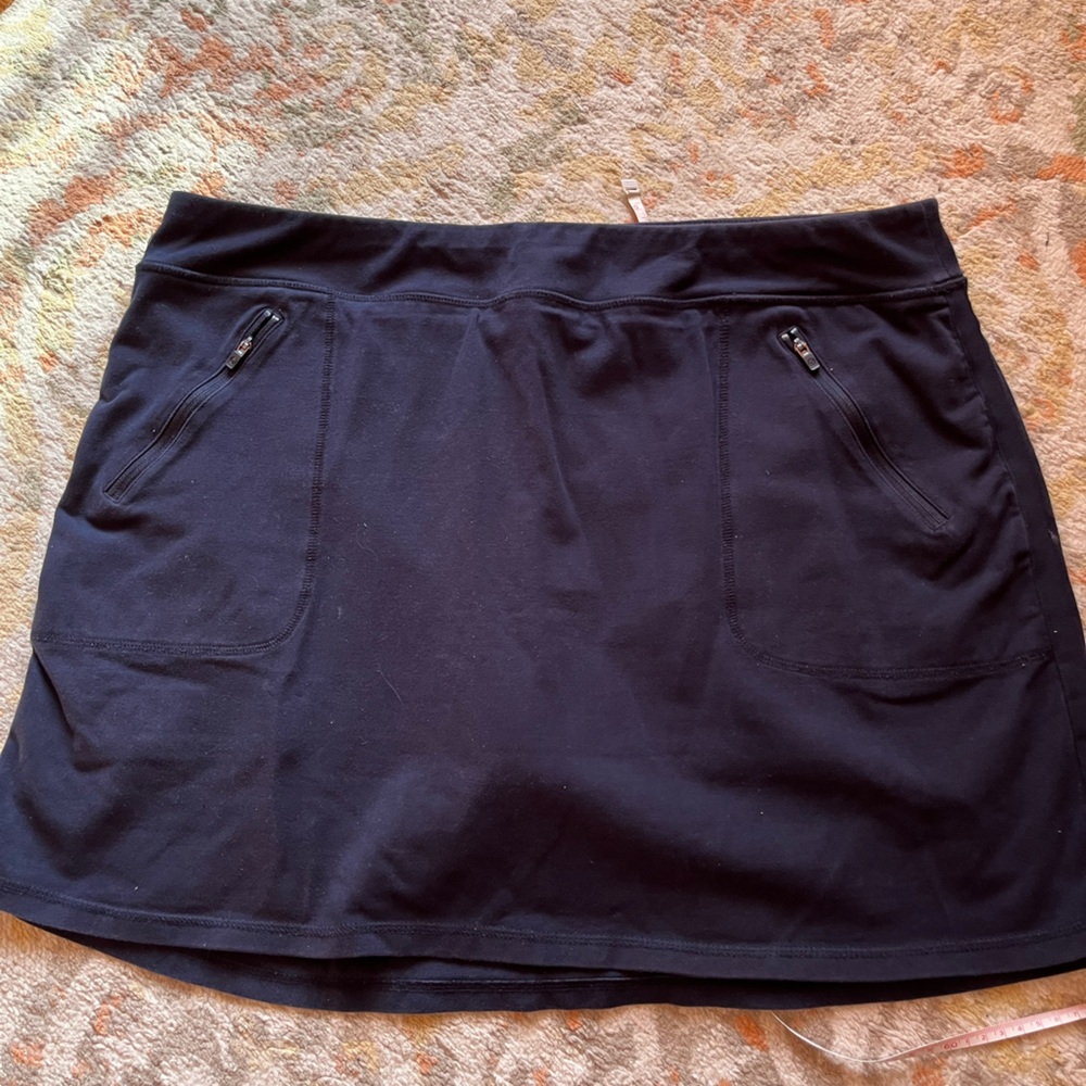 Talbots navy blue “skort” sweatshirt weight fabric  XL